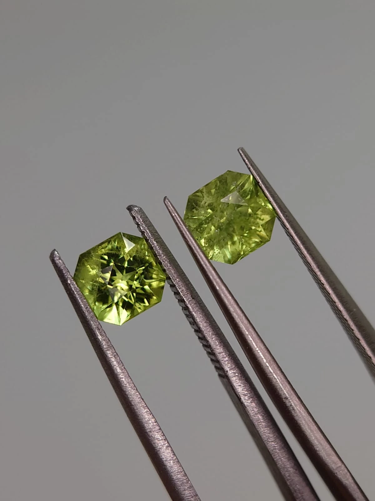 1.75ct Natural Peridot pair From Pakistan — view 4